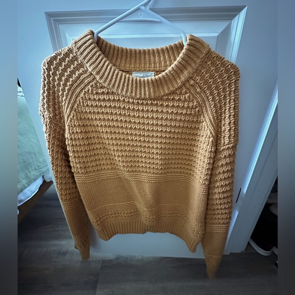 Universal Thread sweater in mustard yellow size S